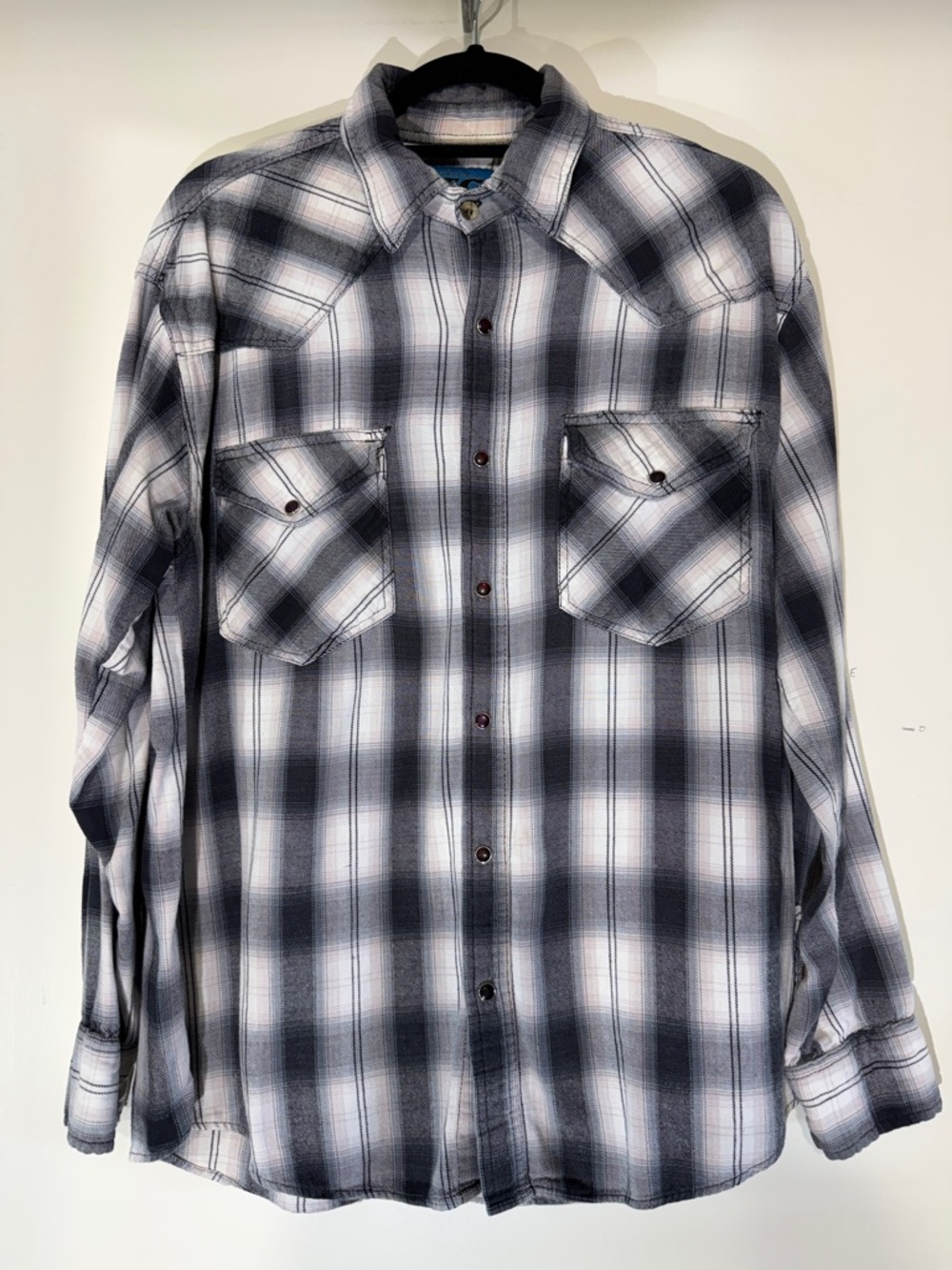 BTC Black and White Plaid Button-Down 100% Cotton Shirt Size Large